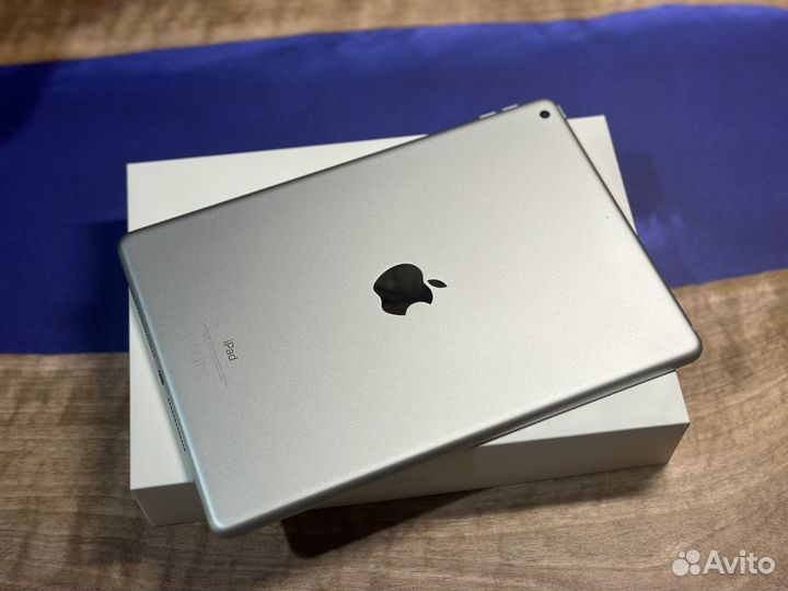 Планшет Apple iPad 10,2