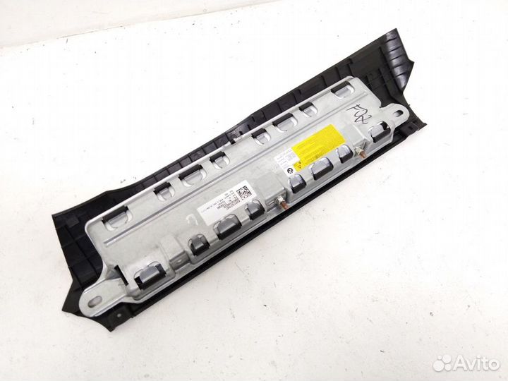 Подушка безопасности коленей водителя BMW F01