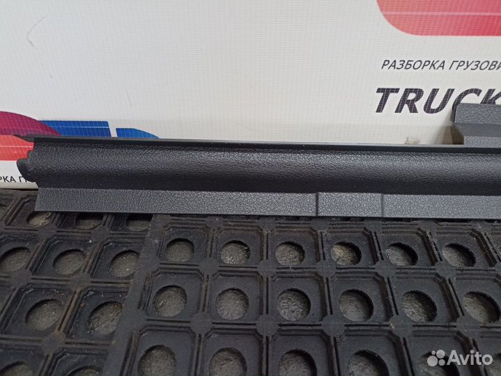 A9406920001 Накладка стойки левой