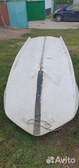 Стеклопластиковая лодка