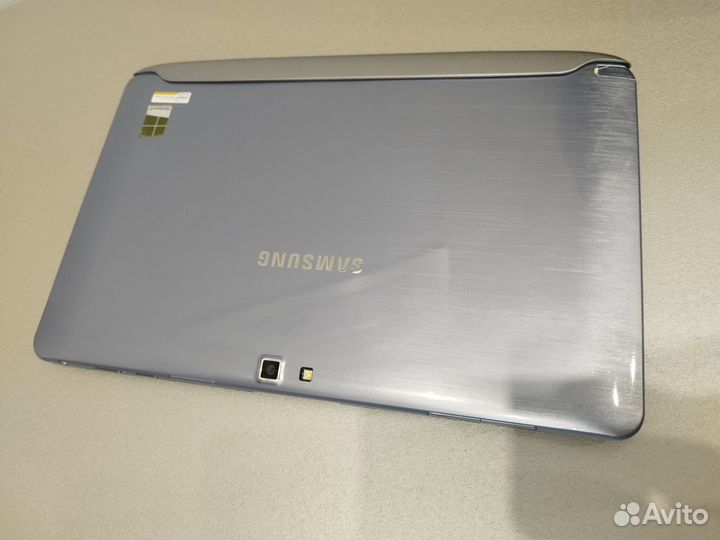 Планшет нетбук Samsung xe500t1c 64 gb