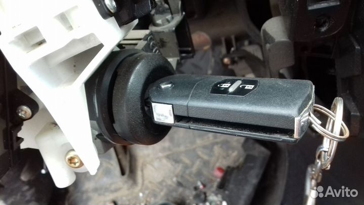 Замок зажигания Мазда 3 вк
