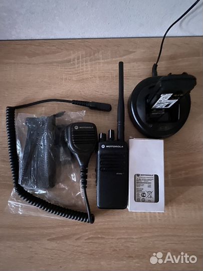 Рация motorola dp 2400е