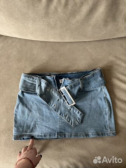Короткая джинсовая юбка в стиле Y2k