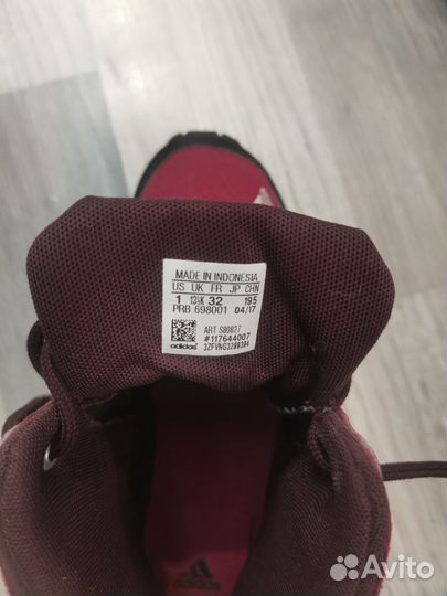 Кроссовки для девочки