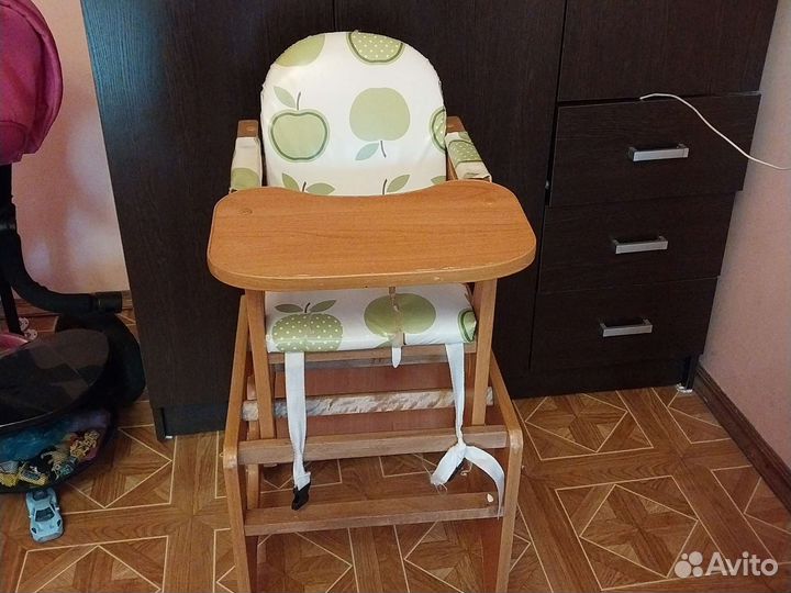 Детский столик и стульчик