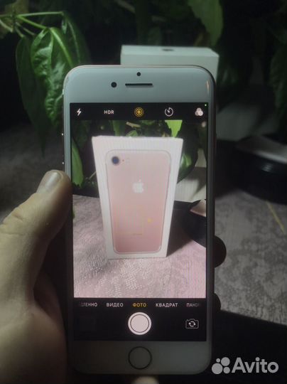 Телефон iPhone 7 32