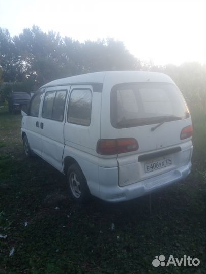 Кузов на Мицубиси Делика