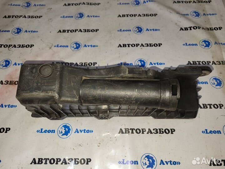 Корпус воздушного фильтра Citroen C4 PSA NFU 2006