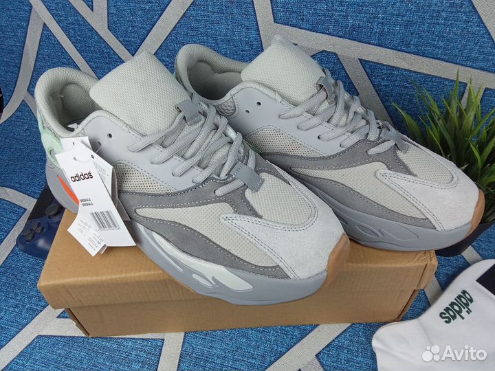 Adidas yeezy boost 703