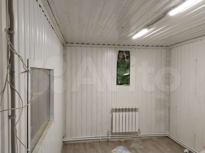 Гараж, > 30 м²
