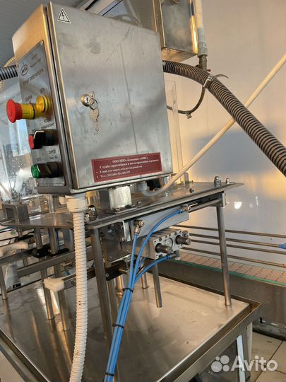 Розлив газ воды и лимонада