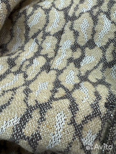 Роскошный жакет из шерсти новый 44/46