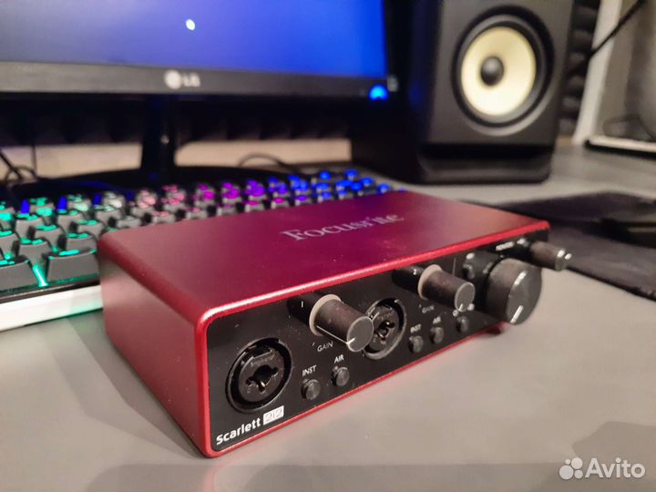 Звуковая картa focusrite scarlett 2i2 3rd gen
