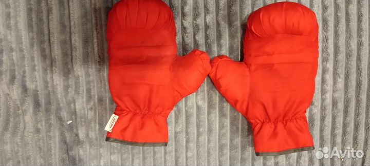 Боксерские перчатки