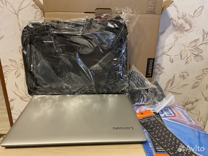 Ноутбук lenovo