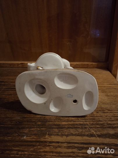 Продам фарфоровые статуэтки лфз