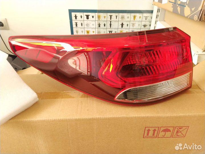 Фары (фонари) задние Киа Рио 17