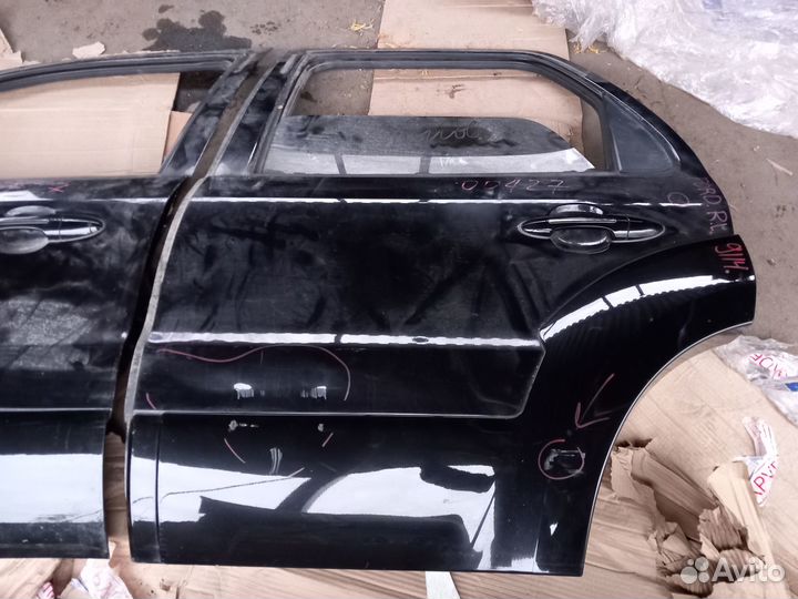 Ford Escape тайванец 2008 дверь левая Задняя