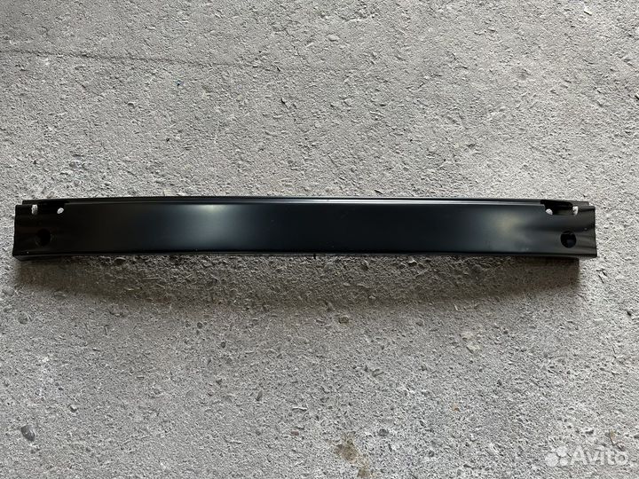 Усилитель заднего бампера на camry 70/75