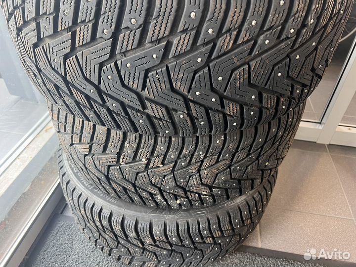 Hankook Winter I'Pike RS2 W429 235/45 R18