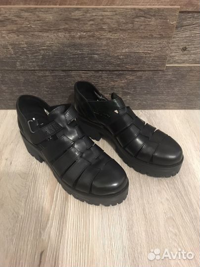 Сандалии TJ Collection