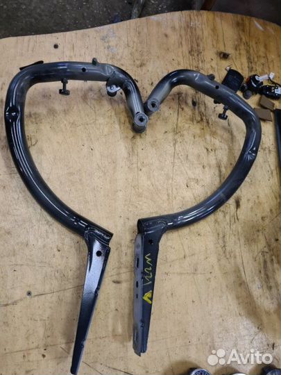 Петля крышки багажника Mercedes-Benz S-Klass седан