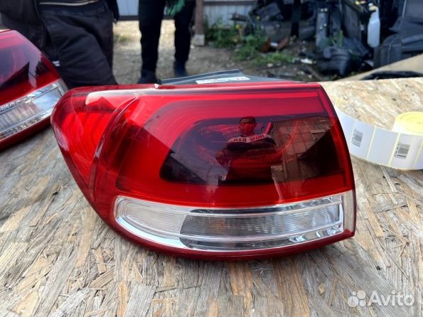 Левый фонарь в крыло Киа Соренто Прайм дорест