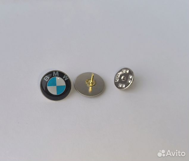 Значок BMW на одежду