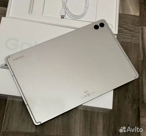 Samsung galaxy tab s9 fe plus