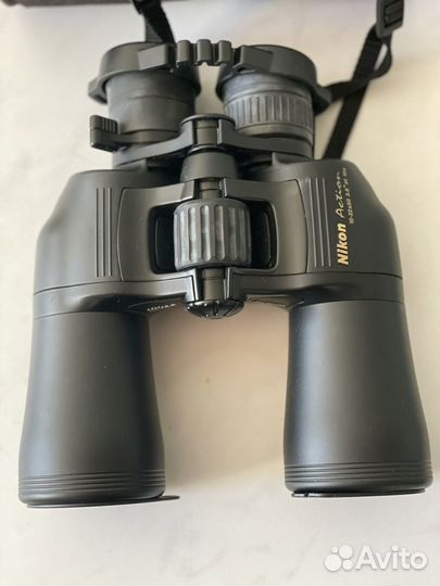 Бинокль Nikon Action