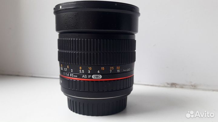 Объектив samyang 85mm 1 /4