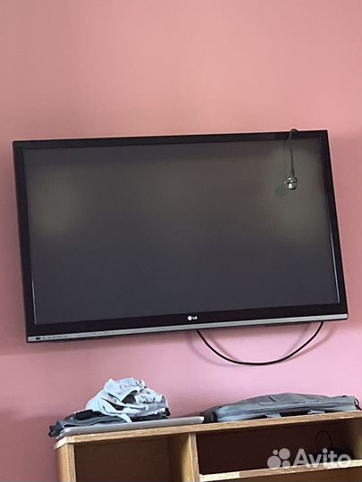 Продаю плазменный телевизор сломанный