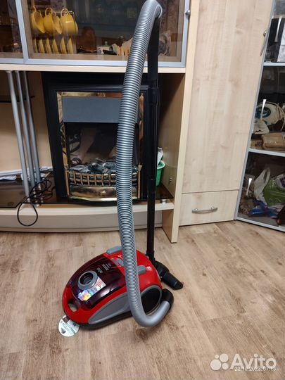 Брендовый пылесос artel 2000W