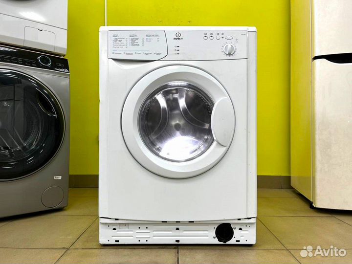 Стиральная машина узкая бу Indesit. На гарантии
