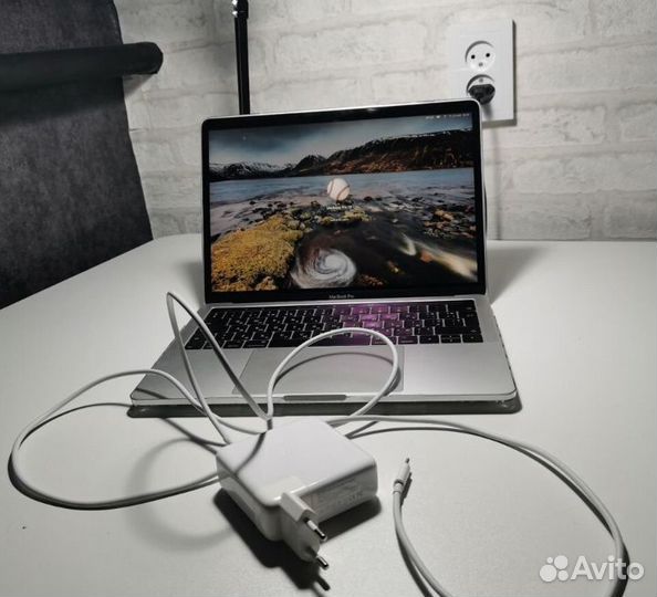 Macbook Pro 13 2016 touch bar