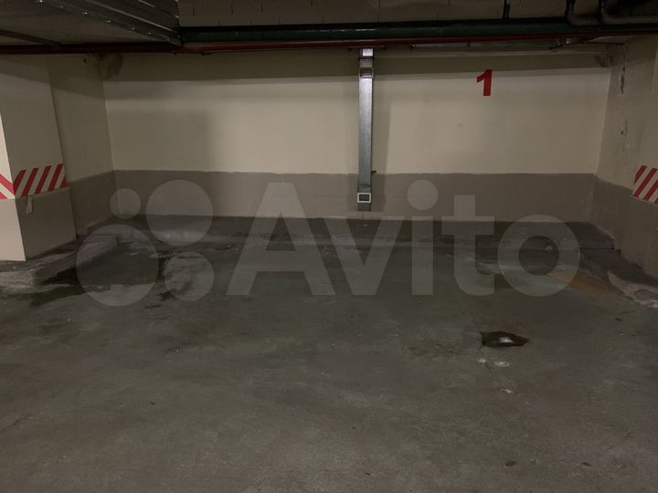 Машиноместо, 24 м²