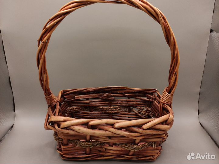 Корзина плетеная