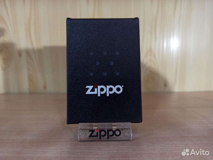 Зажигалка zippo Marlboro 2017 год веницианка