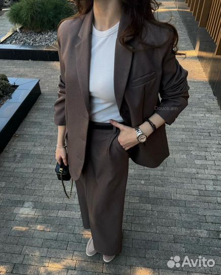 Костюм пиджак и юбка