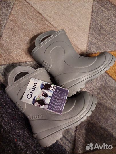 Детские резиновые сапоги новые