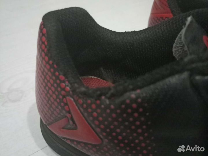 Бутсы 35 размер demix