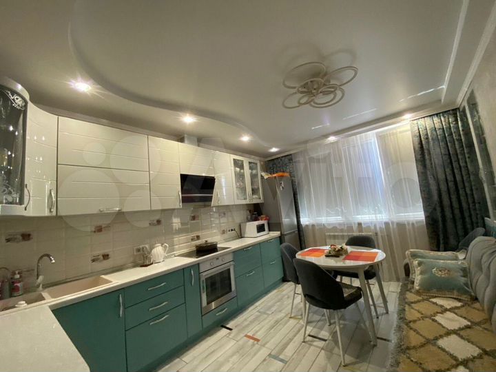 2-к. квартира, 67 м², 9/15 эт.