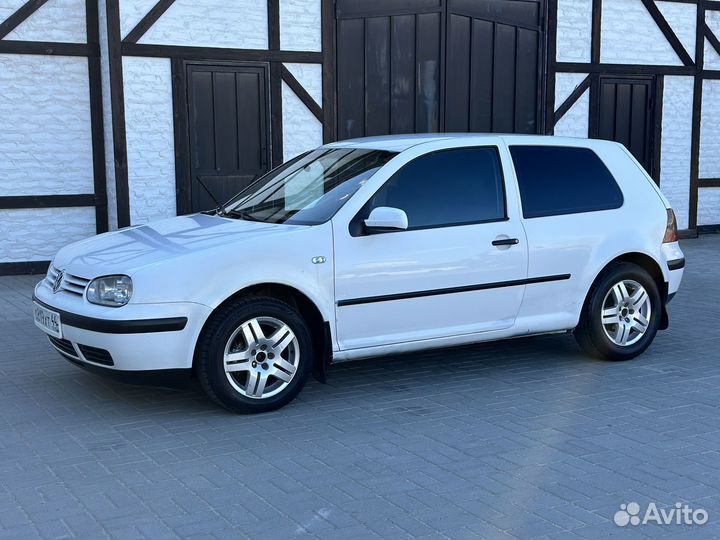 Volkswagen Golf 1.4 МТ, 2002, 280 000 км