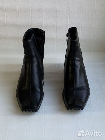 Ботинки женские