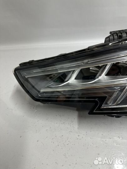 Левая фара передняя Matrix LED Full LED Audi A4 B9