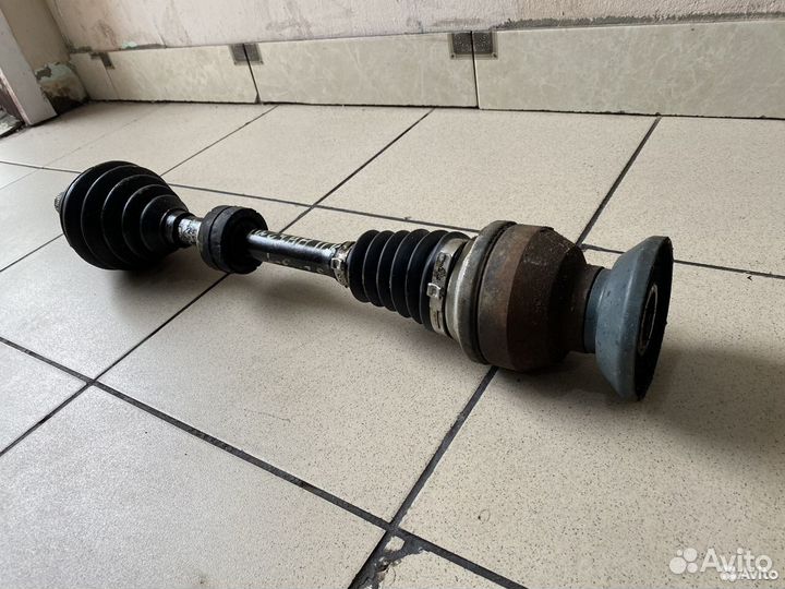 Привод передний правый Volkswagen Tiguan