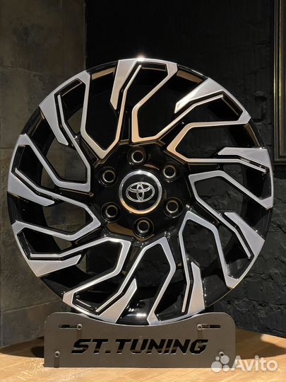 Диски R18 6x139,7 Toyota LC300 Hilux Lexus GX