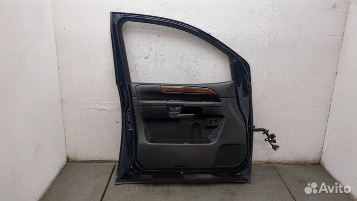 Замок двери Nissan Armada, 2010