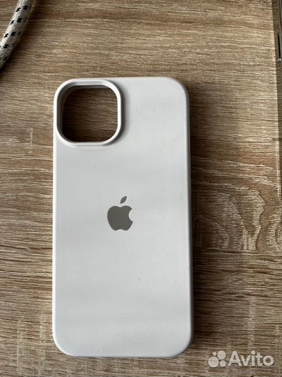 Чехол на iPhone 13